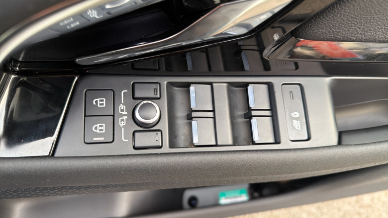 Land Rover Range Rover Evoque 2.0 D165 R-Dynamic S 5dr 2WD Diesel Hatchback